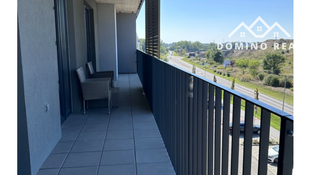 svetlý 3-izbový byt s vnútorným garážovím státím