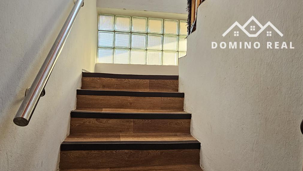 Veľký 6-izbový rodinný dom pri hrádzi v Dunajskej Lužnej