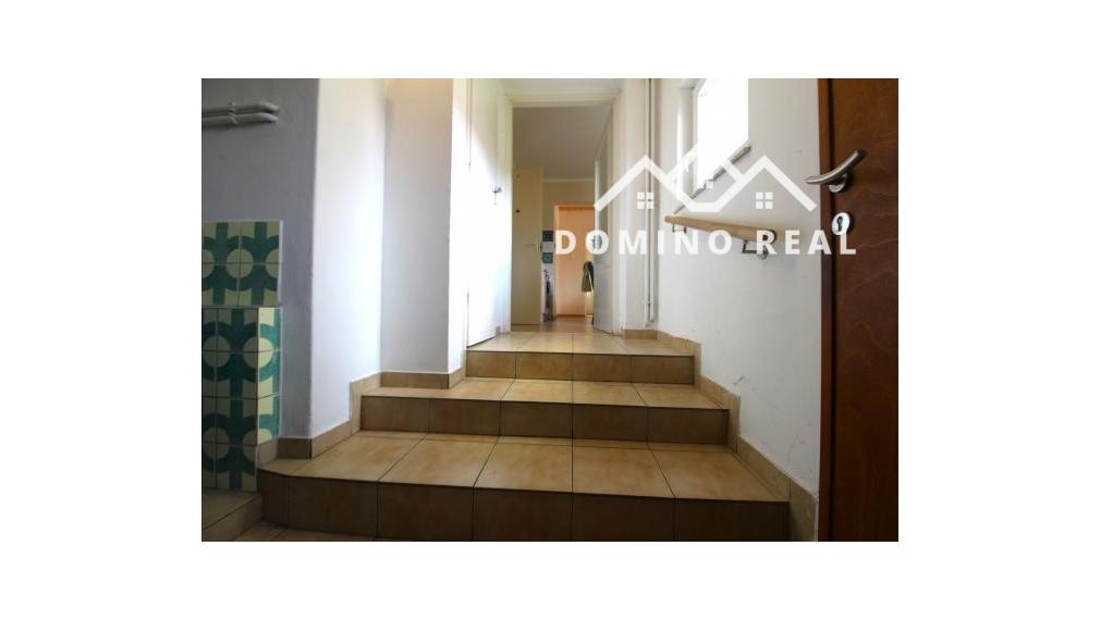 TOP!!! ZREKONŠTRUOVANÝ RD S VEĽKÝM POZEMKOM 939m2