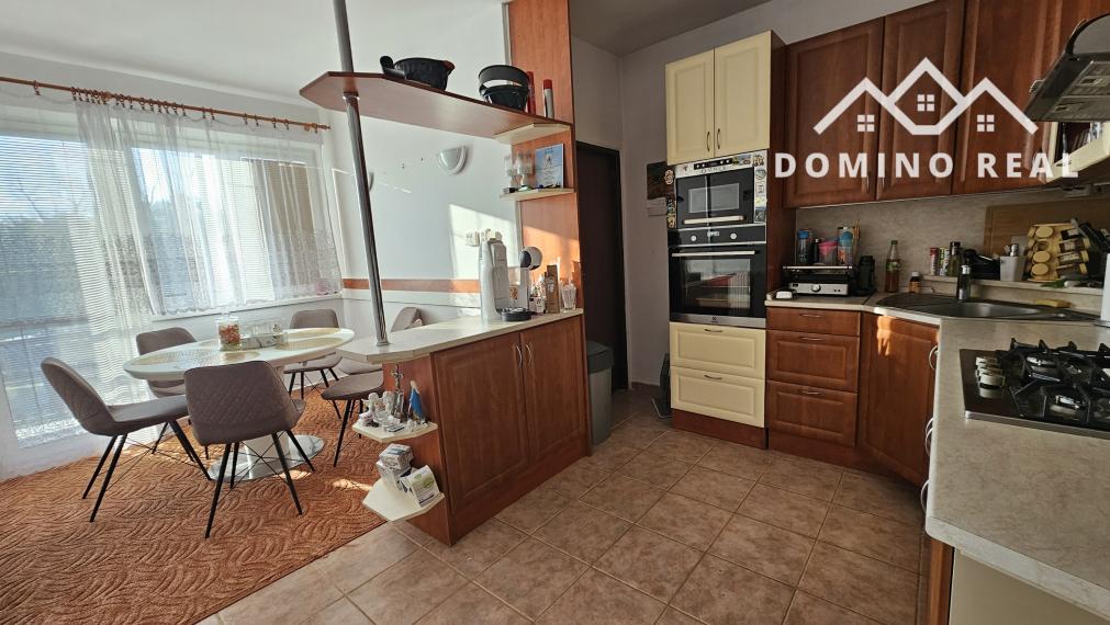 Veľký 6-izbový rodinný dom pri hrádzi v Dunajskej Lužnej