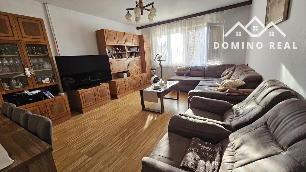 Veľký 6-izbový rodinný dom pri hrádzi v Dunajskej Lužnej