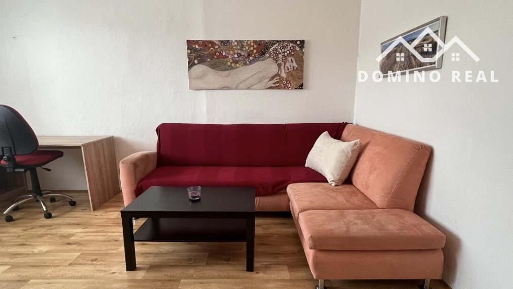 slnečný, kompletne zariadený a zrekonštruovaný byt