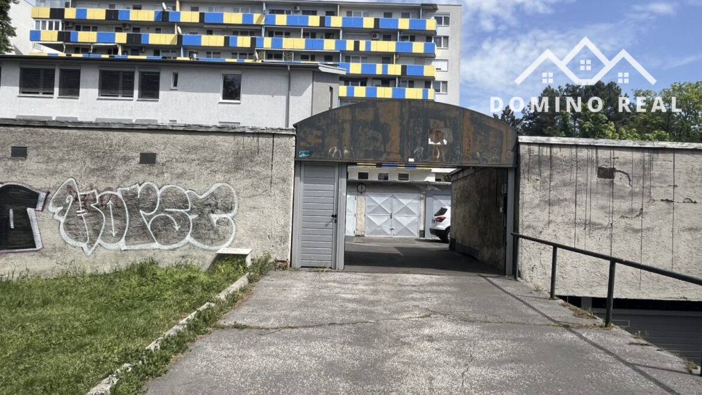 garáž na predaj na Papraďovej ulici v Ružinove