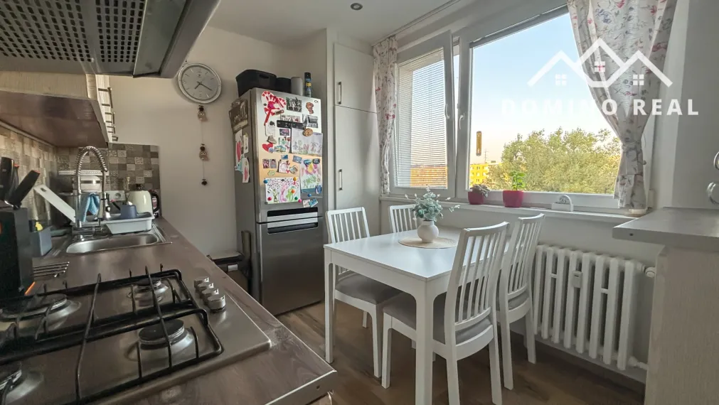 zrekonštruovaný 3-izbový byt v Dúbravke