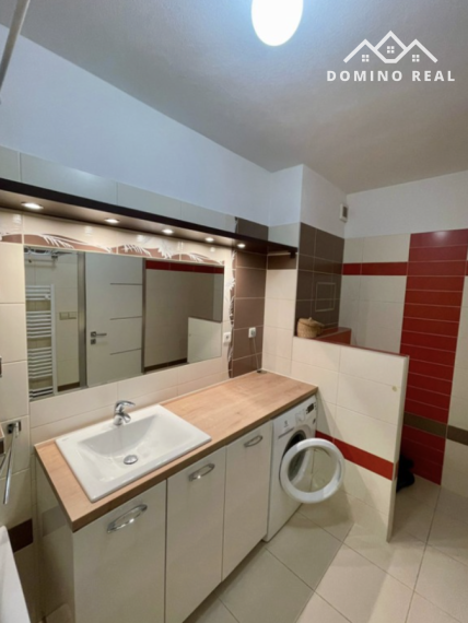 ihneď voľný 2-izbový byt s garážovým státím