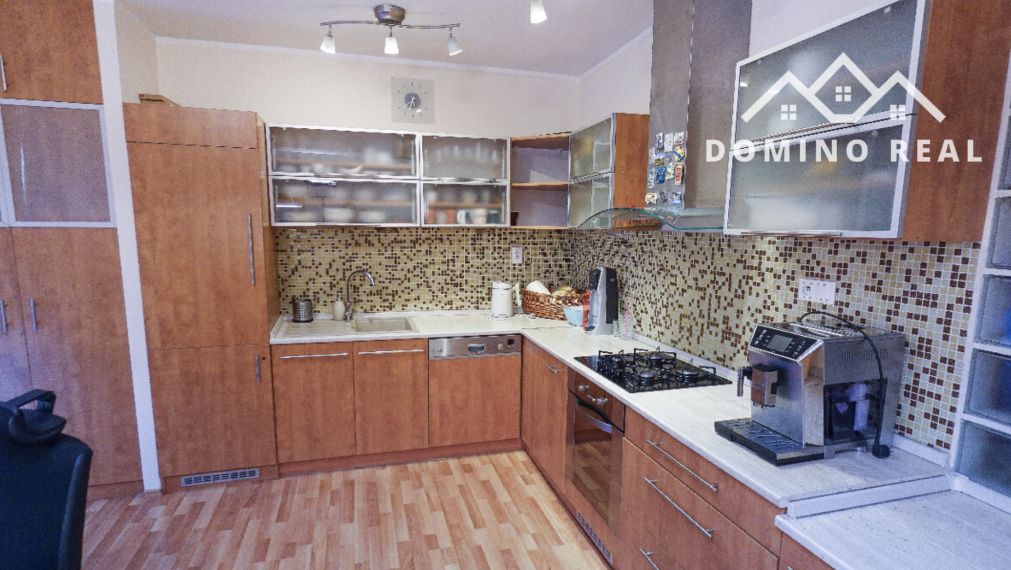 priestranný 3 izbový byt v obľúbenej lokalite