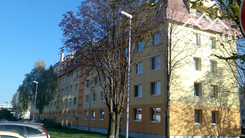 priestranný 3-izbový byt v tichej lokalite