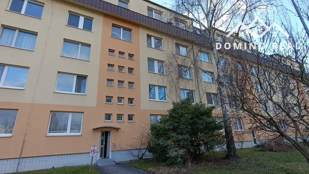 priestranný 3-izbový byt v tichej lokalite