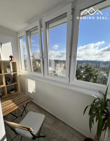 3-izbový byt s loggiou v Dúbravke