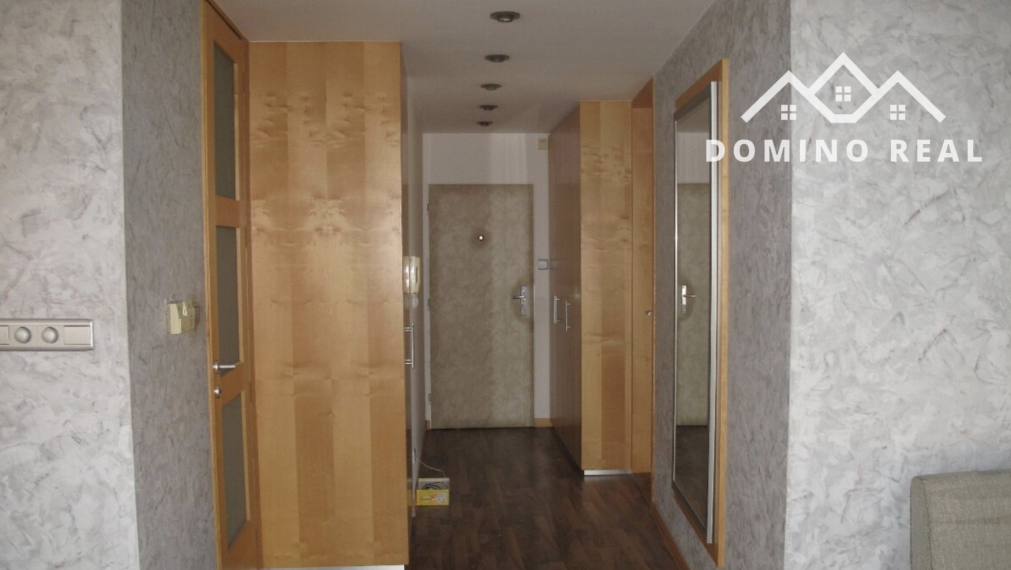 podkrovný 2-izbový byt na prenájom