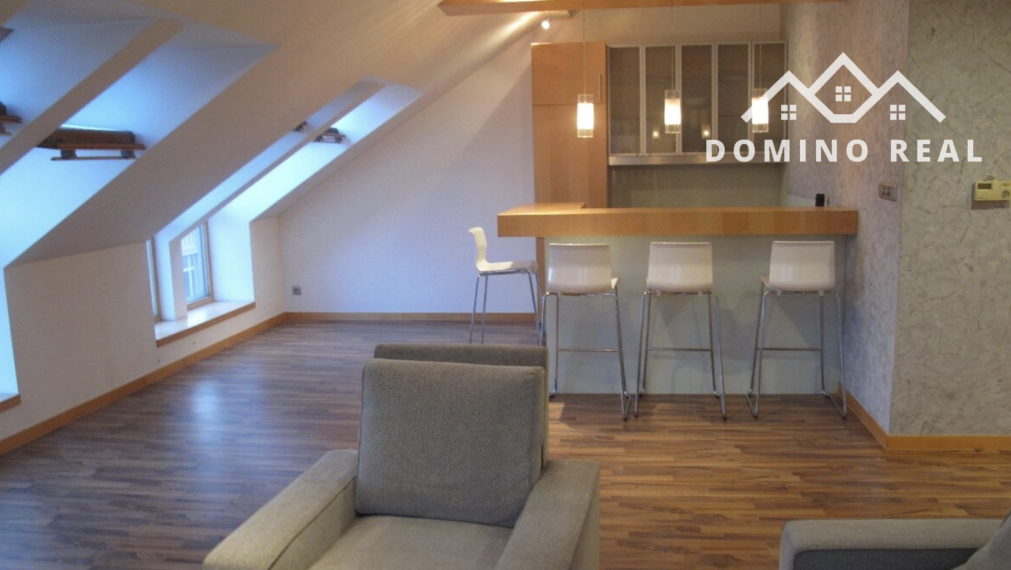 podkrovný 2-izbový byt na prenájom