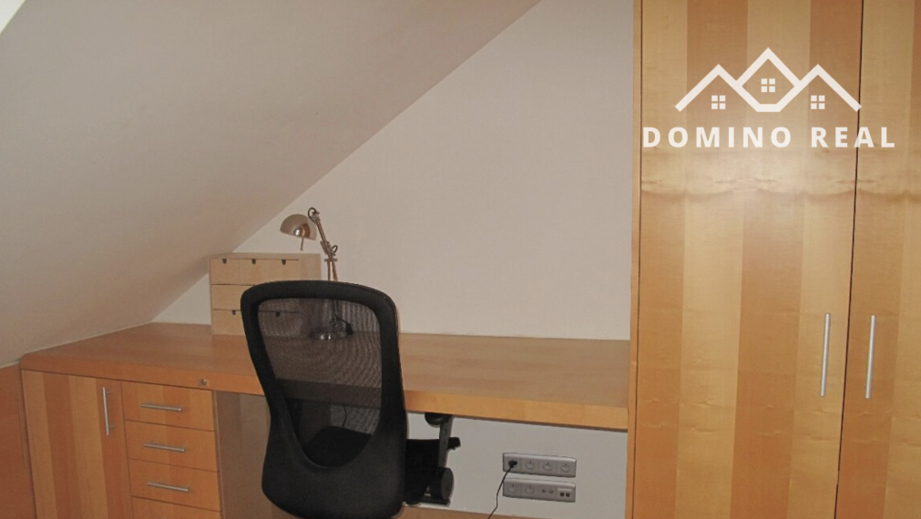 podkrovný 2-izbový byt na prenájom