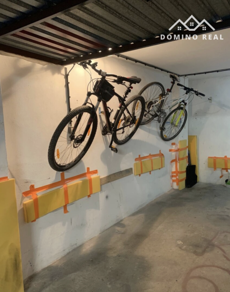 garáž v garážovom dome