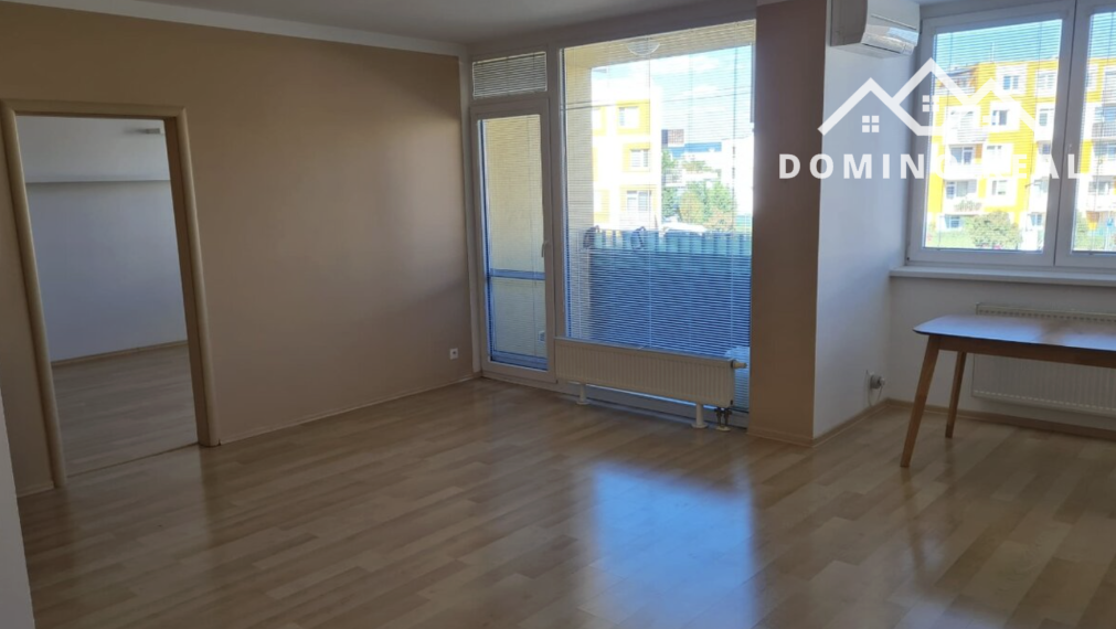 priestranný 2-izbový byt na prenájom