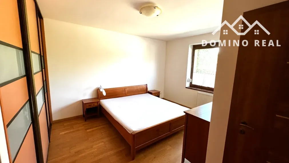 priestranný zariadený 3-izbový byt s terasou