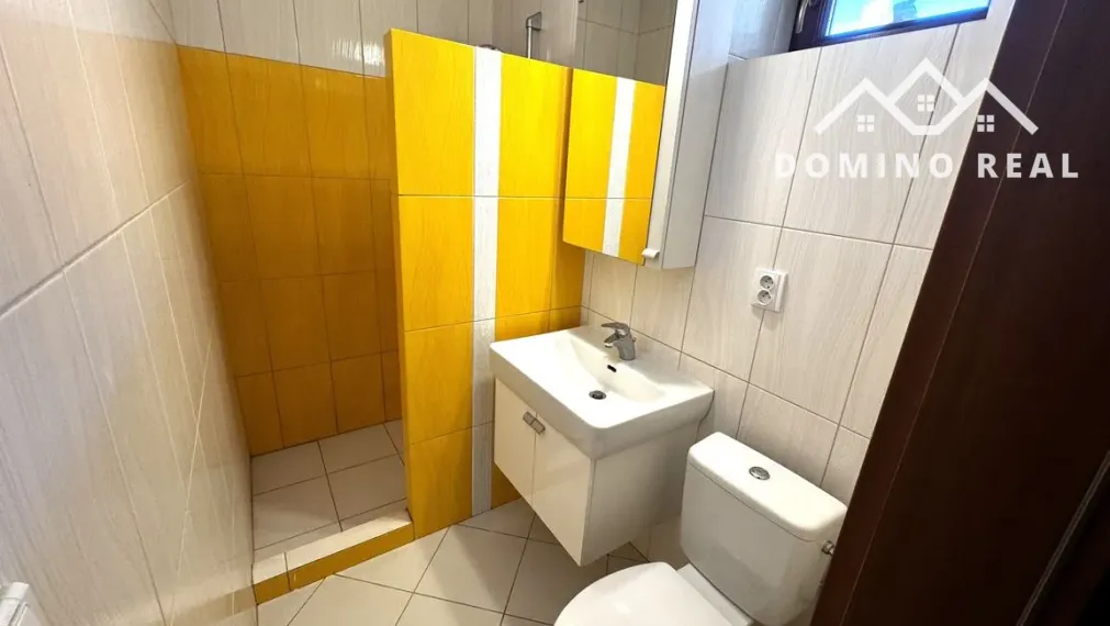 priestranný zariadený 3-izbový byt s terasou