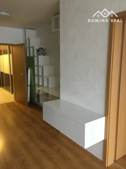 2-izbový moderný byt v komplexe na Hrachovej ulici