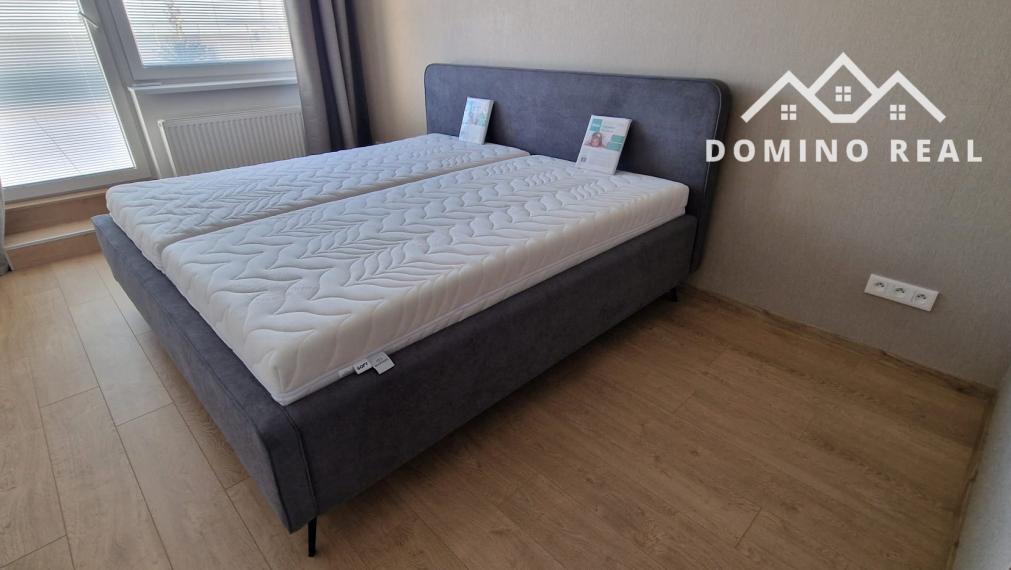 Ešte neobývaný, krásny, úplne zariadený byt s veľkou terasou