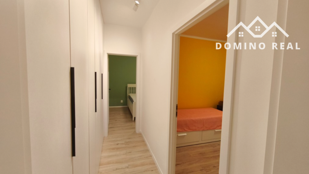 3-izbový byt s balkónom a loggiou v Ružinove na prenájom