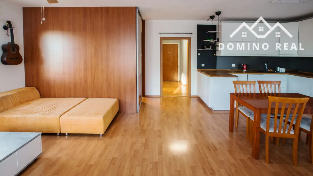 priestranný slnečný 1,5-izbový byt