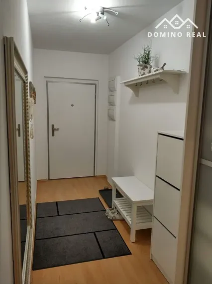 3-izbový byt na prenájom s predzáhradkou a terasou