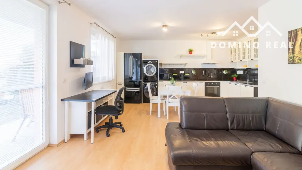 3-izbový byt na prenájom s predzáhradkou a terasou