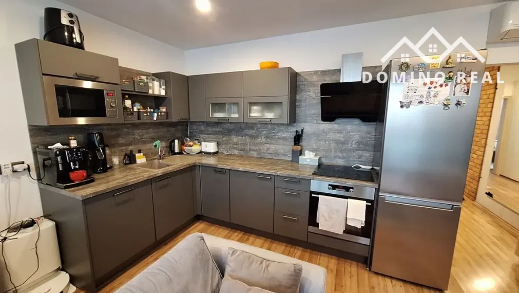 zariadený 2-izbový byt na prenájom s parkovaním