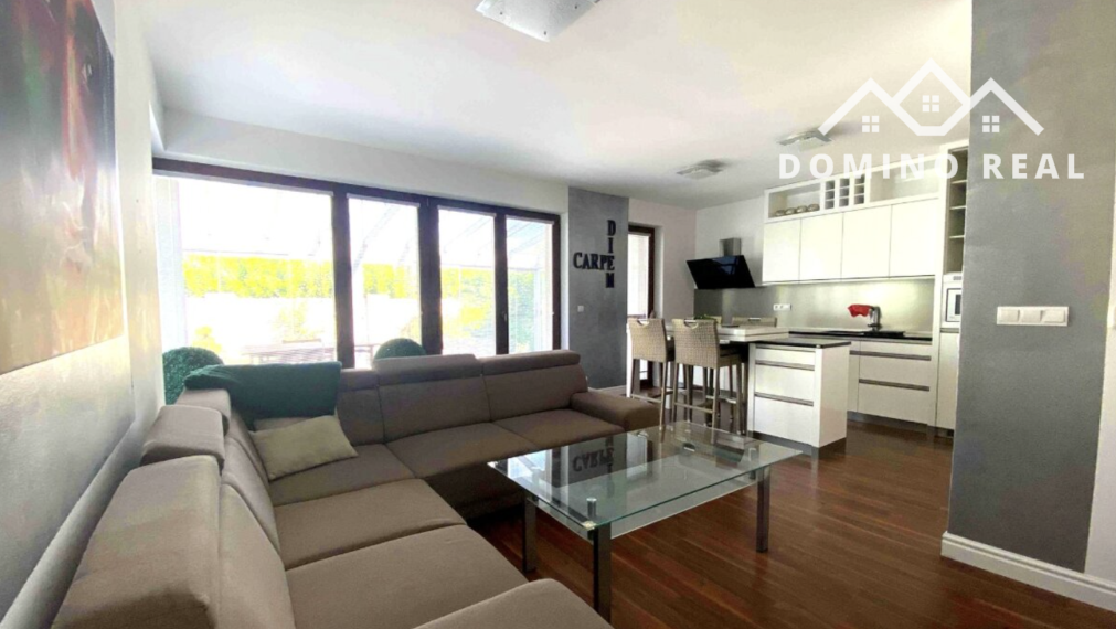 exkluzívny 2-izbový byt s 2 parkovacími miestami a terasou