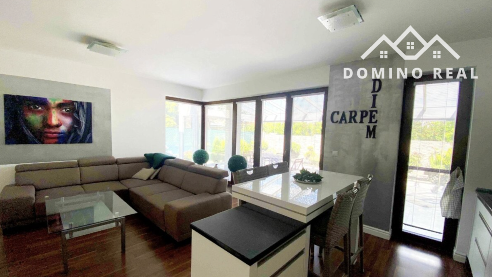 exkluzívny 2-izbový byt s 2 parkovacími miestami a terasou