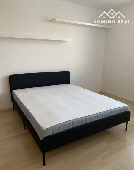 priestranný 2-izbový byt na prenájom