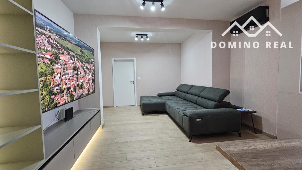 Ešte neobývaný, krásny, úplne zariadený byt s veľkou terasou