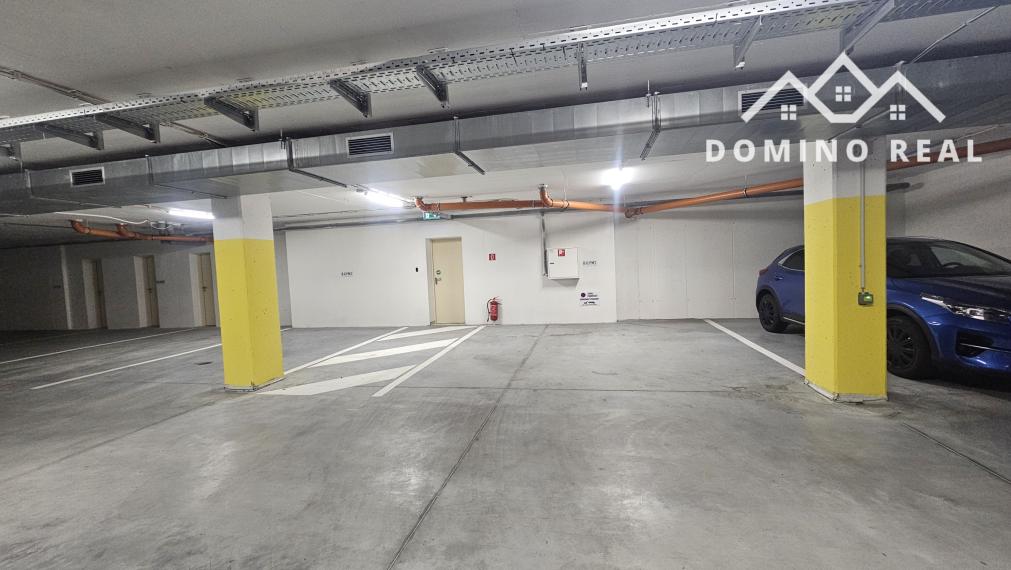 Ešte neobývaný, krásny, úplne zariadený byt s veľkou terasou