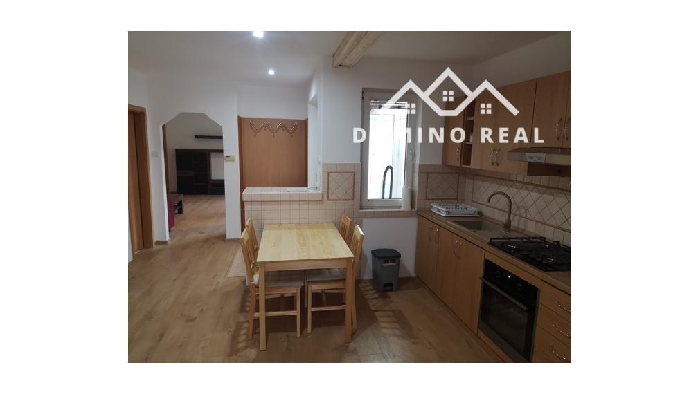 prenájom 3-izbového bytu v centre - bezproblémové parkovanie