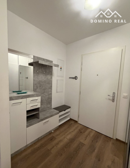 prenájom 3-izbového bytu s predzáhradkou a parkovaním