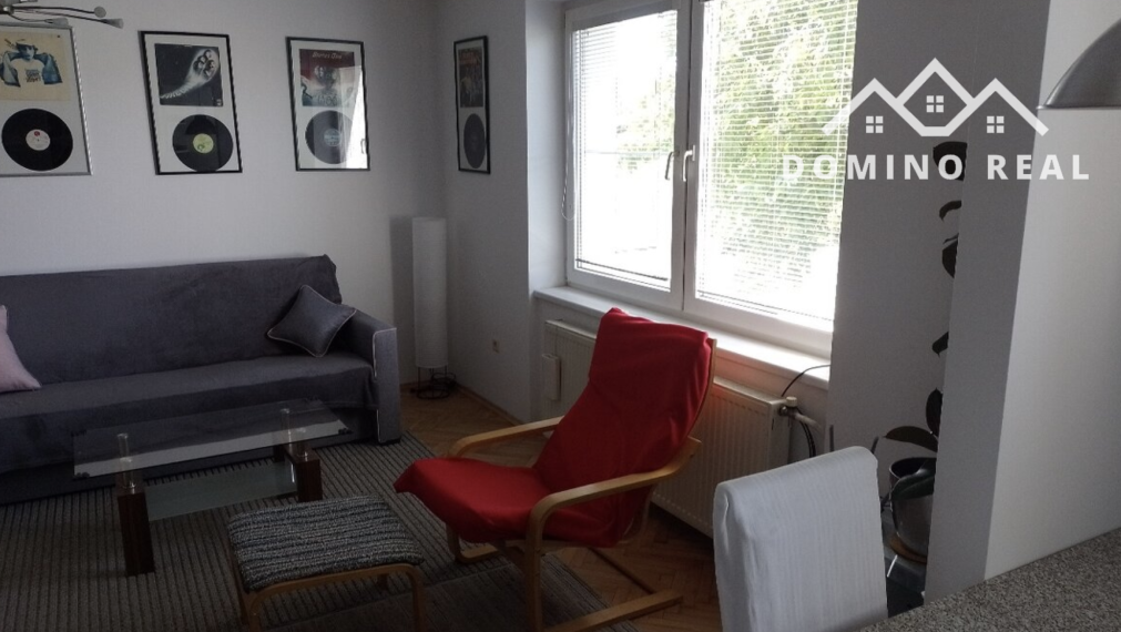 prenájom 2-izbového bytu s parkovacím miestom v centre