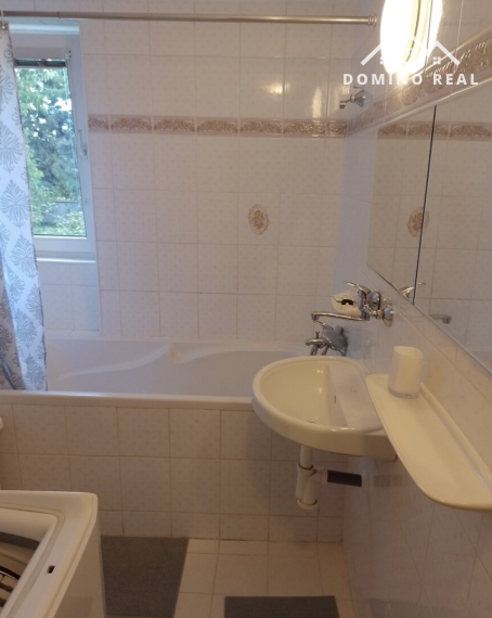 prenájom 2-izbového bytu s parkovacím miestom v centre