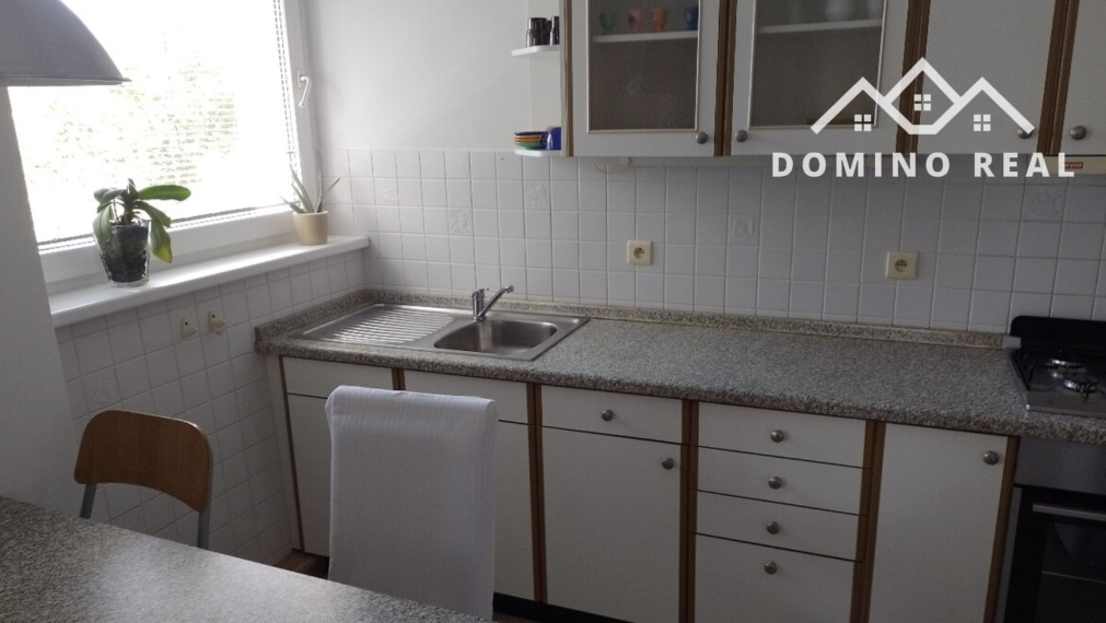 prenájom 2-izbového bytu s parkovacím miestom v centre