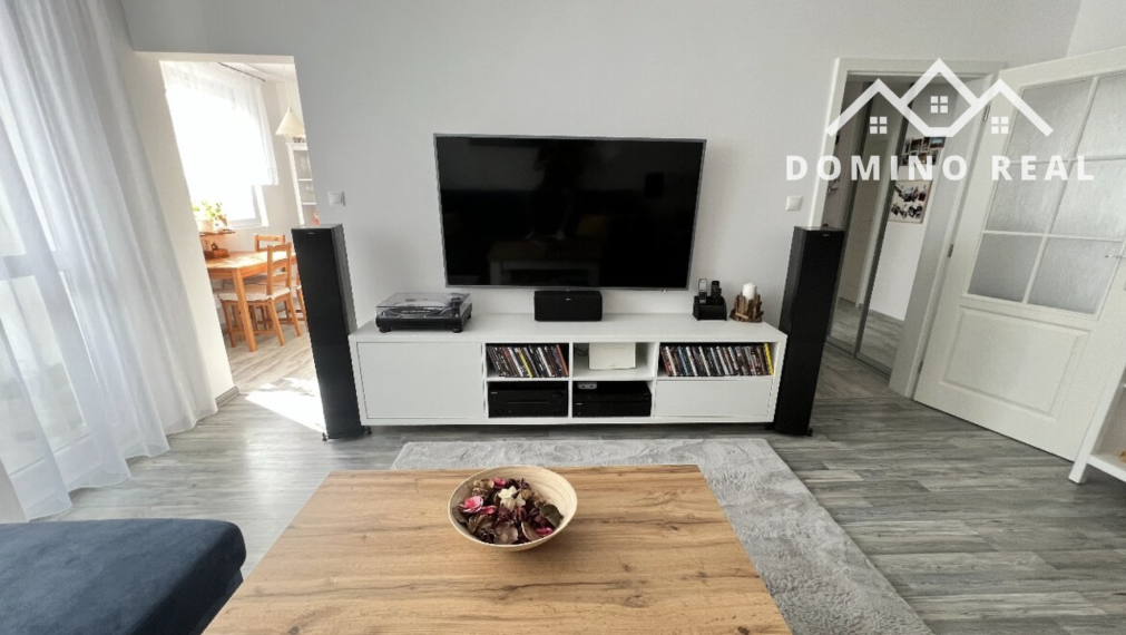 3-izbový byt s loggiou v Dúbravke