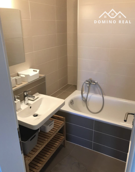 krásne prerobený, zariadený 3-izbový byt na prenájom