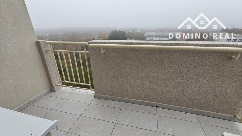 Ešte neobývaný, krásny, úplne zariadený byt s veľkou terasou