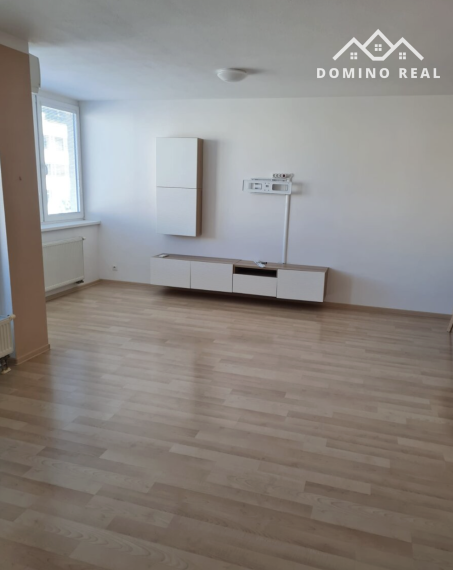 priestranný, slnečný 2-izbový byt na prenájom