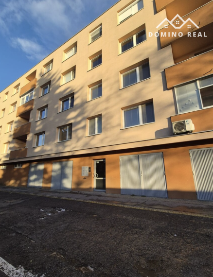 prenájom moderného 1-izbového bytu v blízkosti centra