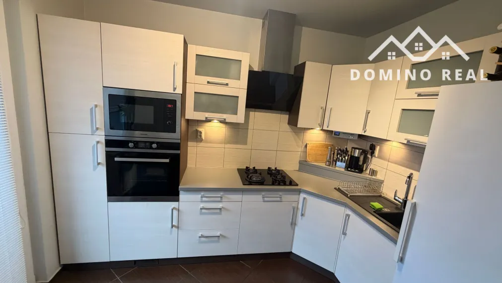 po kompletnej rekonštrukcii 4-izbový byt na predaj