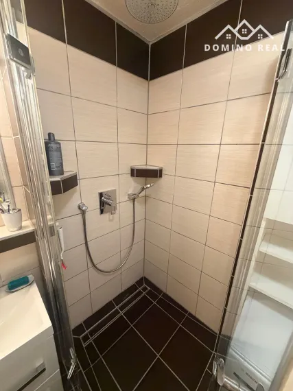 po kompletnej rekonštrukcii 4-izbový byt na predaj