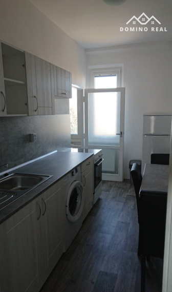 čiastočne zariadený 3-izbový byt na prenájom