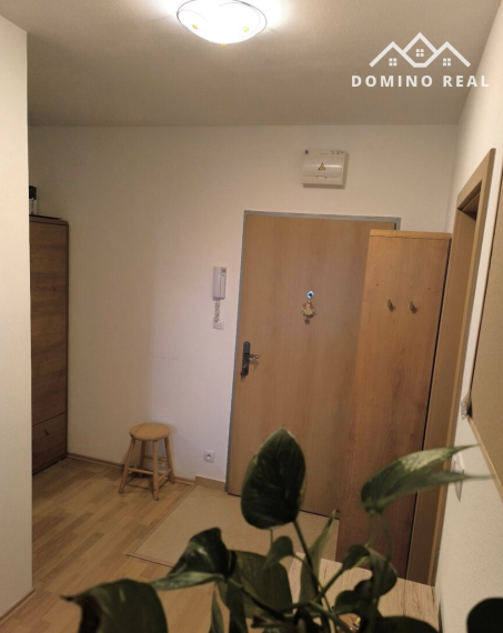 priestranný zariadený 2-izbový byt Jegeho Alej