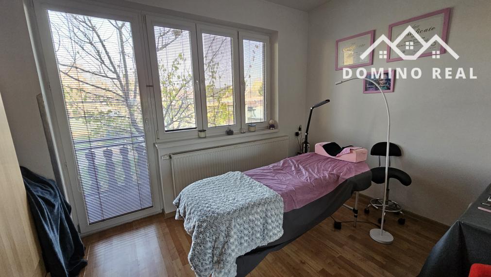 Veľký 6-izbový rodinný dom pri hrádzi v Dunajskej Lužnej