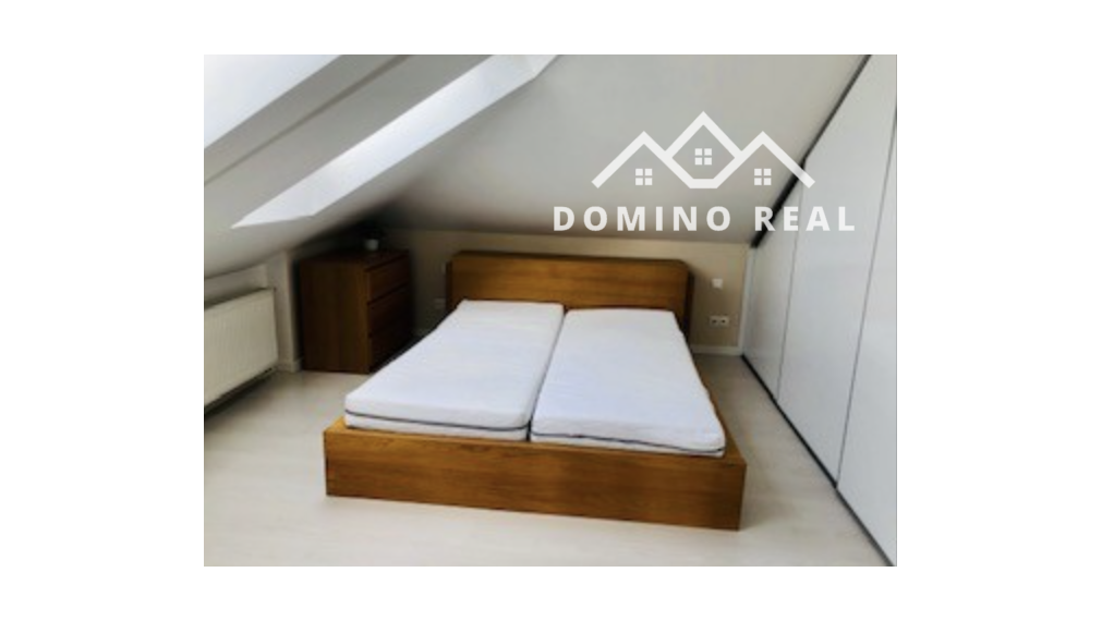 2-izbový podkrovný byt v historickej budove