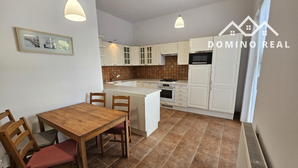 5-izbový priestranný byt na prenájom v centre