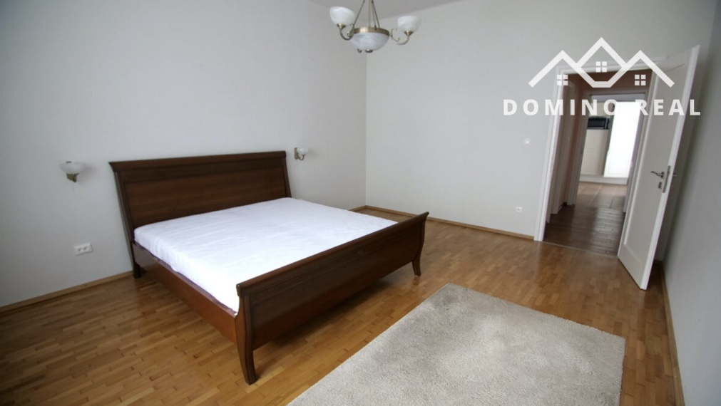 5-izbový priestranný byt na prenájom v centre